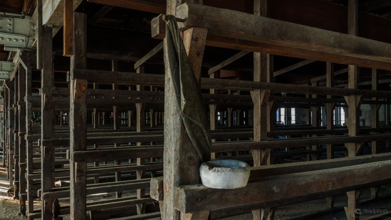 e4da3b7fbbce2345d7772b0674a318d5